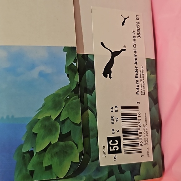 💯Auth PUMA x Animal Crossing™: New Horizons Future Rider Junior Size 5 S - Picture 6 of 11